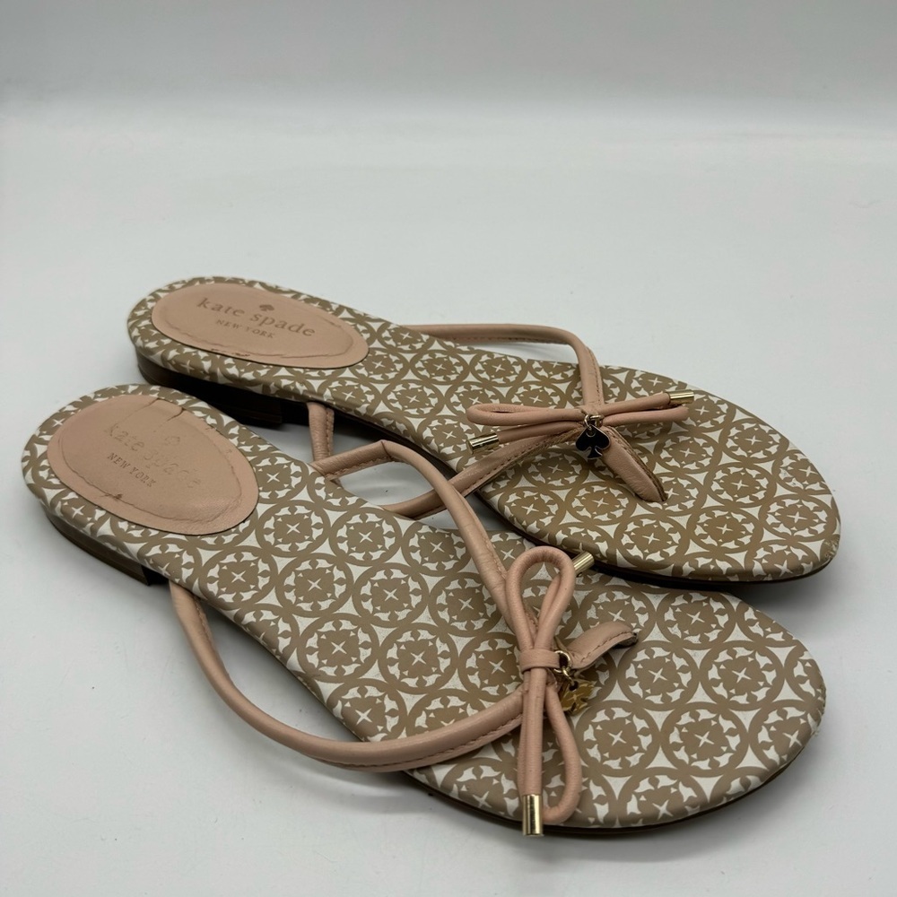 Kate spade Nappa leather pale pink flip flop sandals women’s 10